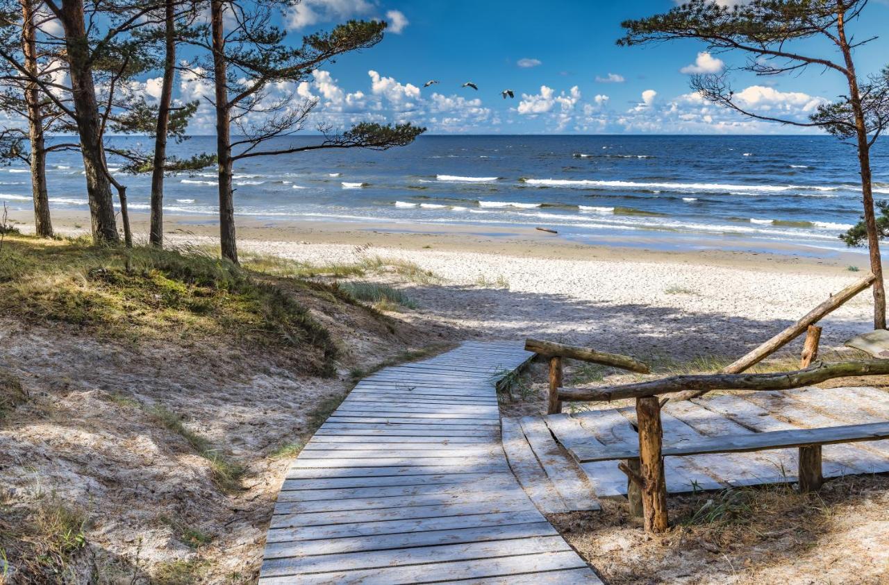 Strandhaus Ruegen - Meerblick, Sauna, Kamin & Whirlpool บาเบอ ภายนอก รูปภาพ