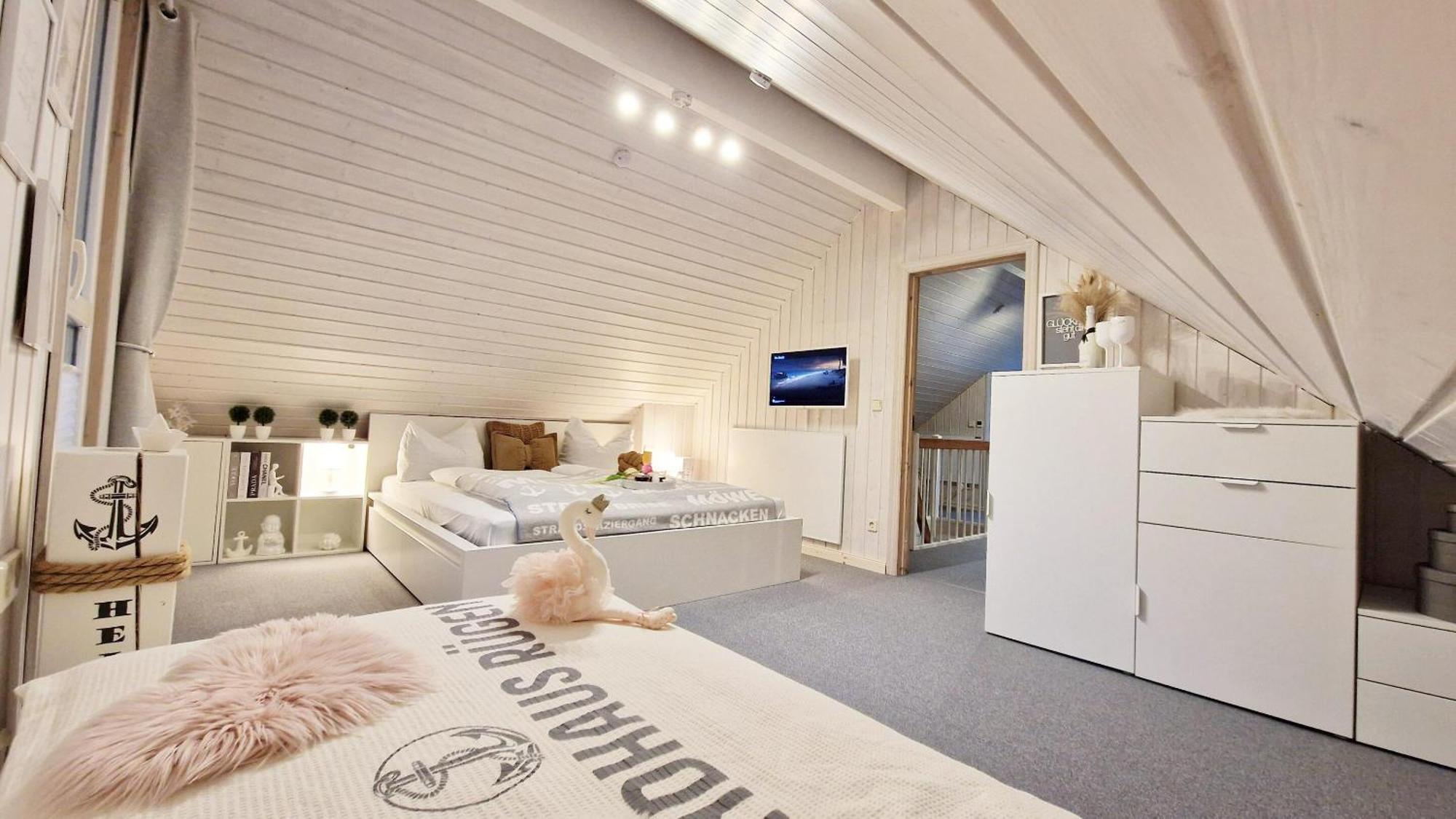 Strandhaus Ruegen - Meerblick, Sauna, Kamin & Whirlpool บาเบอ ภายนอก รูปภาพ